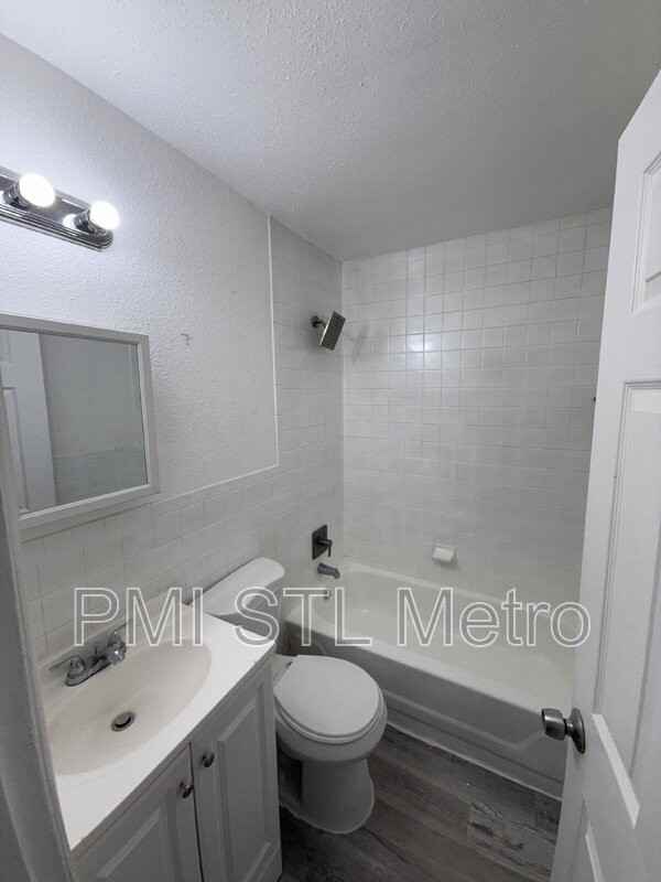 10870 Spring Garden Dr - Photo 3 of 10