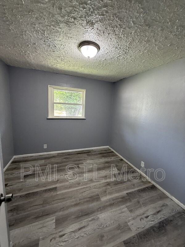 10870 Spring Garden Dr - Photo 5 of 10