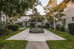 139 N Holliston Ave #C - Photo 1 of 1
