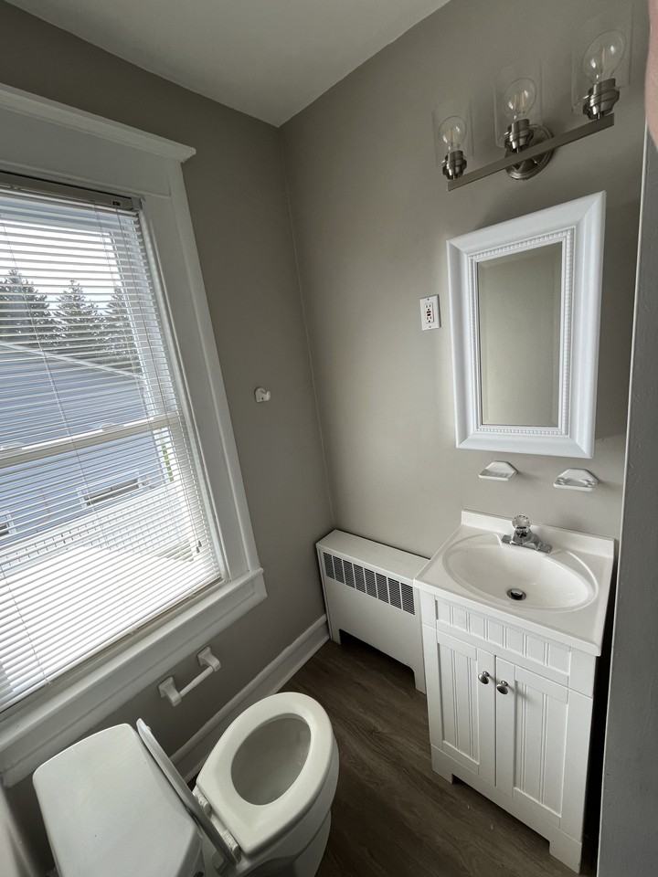 720 Sigsbee Avenue #4 - Photo 4 of 5