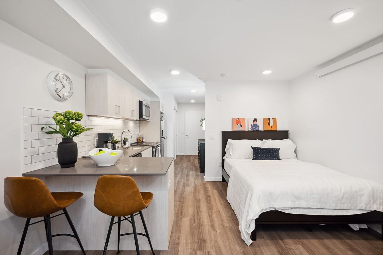 Plaid Apartments - Photo 2 of 8