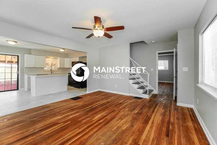 1281 Frisbee Dr - Photo 3 of 18