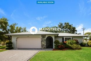 627 Se 19th Ln - Photo 1 of 1