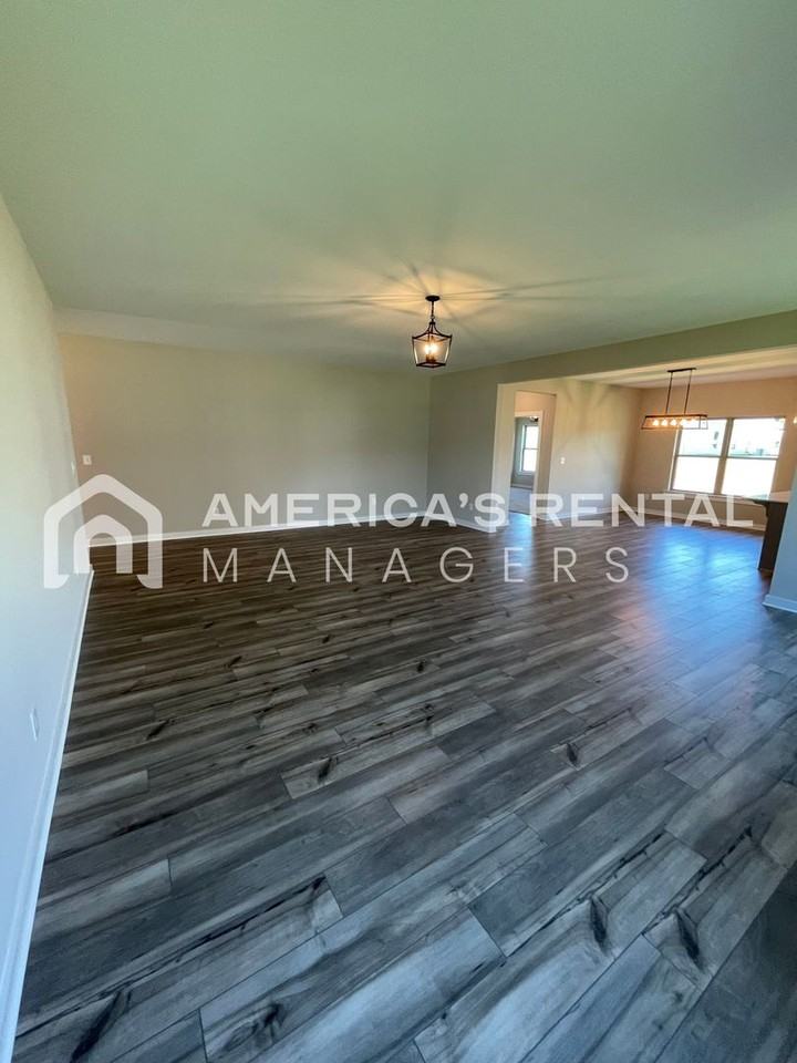 108 Edisto Cir - Photo 5 of 41