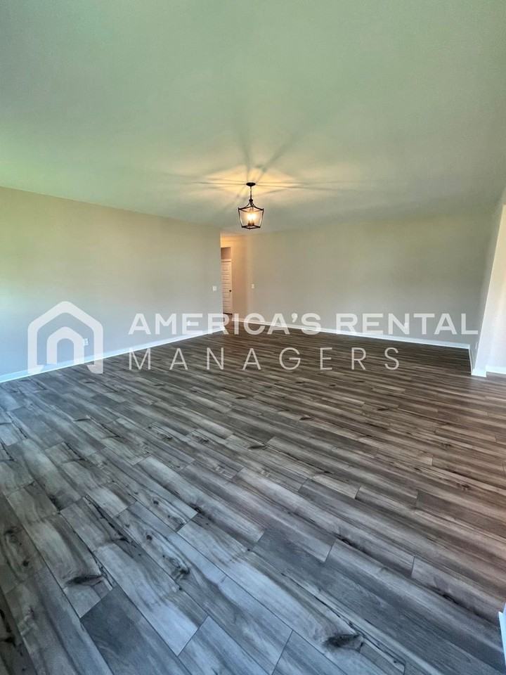 108 Edisto Cir - Photo 6 of 41