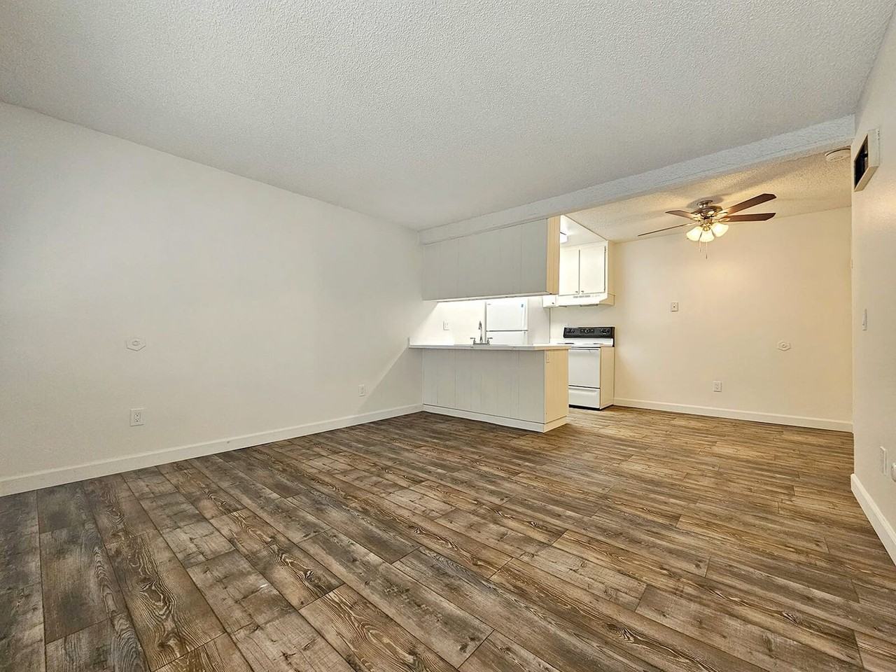 Summit Creek Apartments - Photo 3 of 50