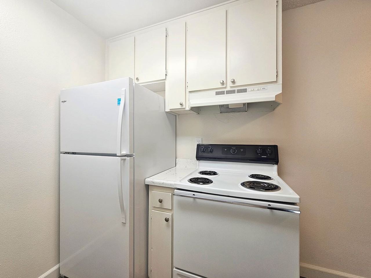 Summit Creek Apartments - Photo 6 of 50