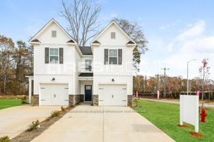 449 Country Club Ln - Photo 1 of 1