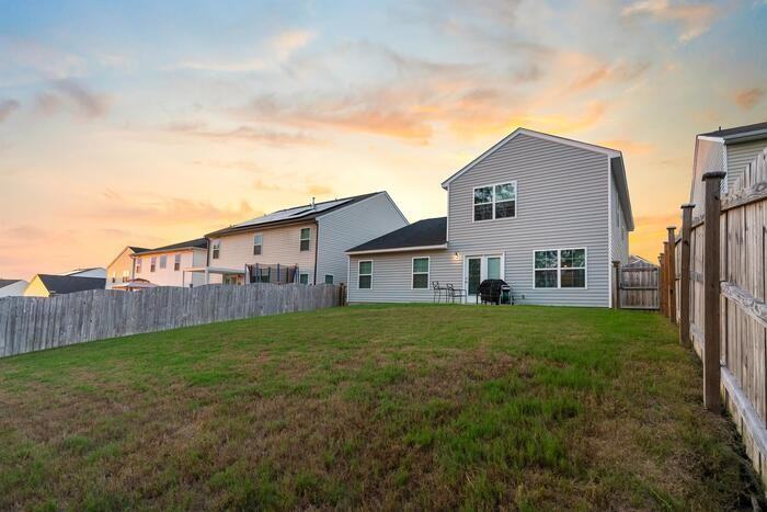 305 Ollivander Ln - Photo 2 of 27