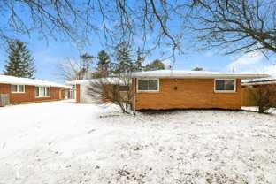 261 Bellaire Dr - Photo 1 of 1
