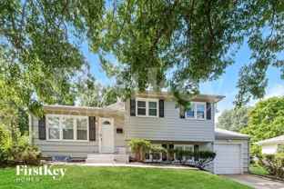 4411 Ne 49th Ter - Photo 1 of 1