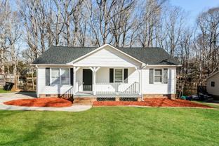 207 Pinonwood Dr - Photo 1 of 1