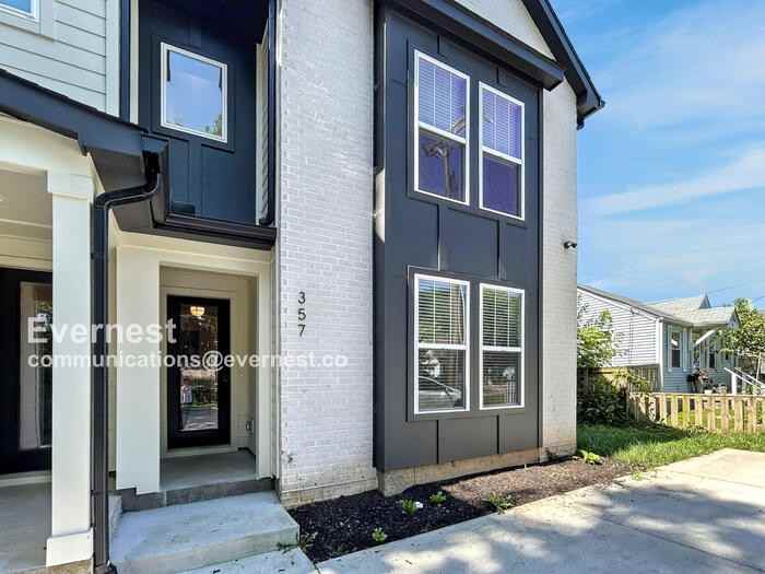 357 Hester Ave - Photo 2 of 27