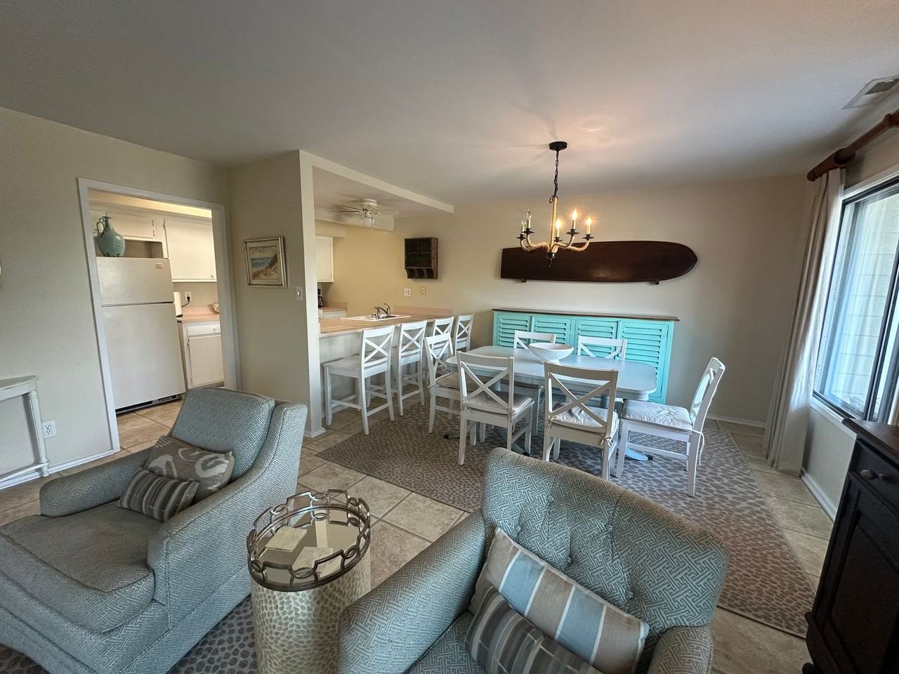 130 Driftwood Ct - Photo 4 of 21