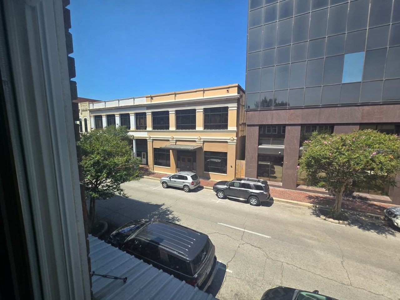 106 S Main St #1 - Photo 2 of 12