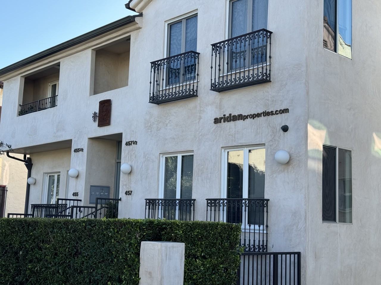 457 N Spaulding Ave #2 - Photo 3 of 28