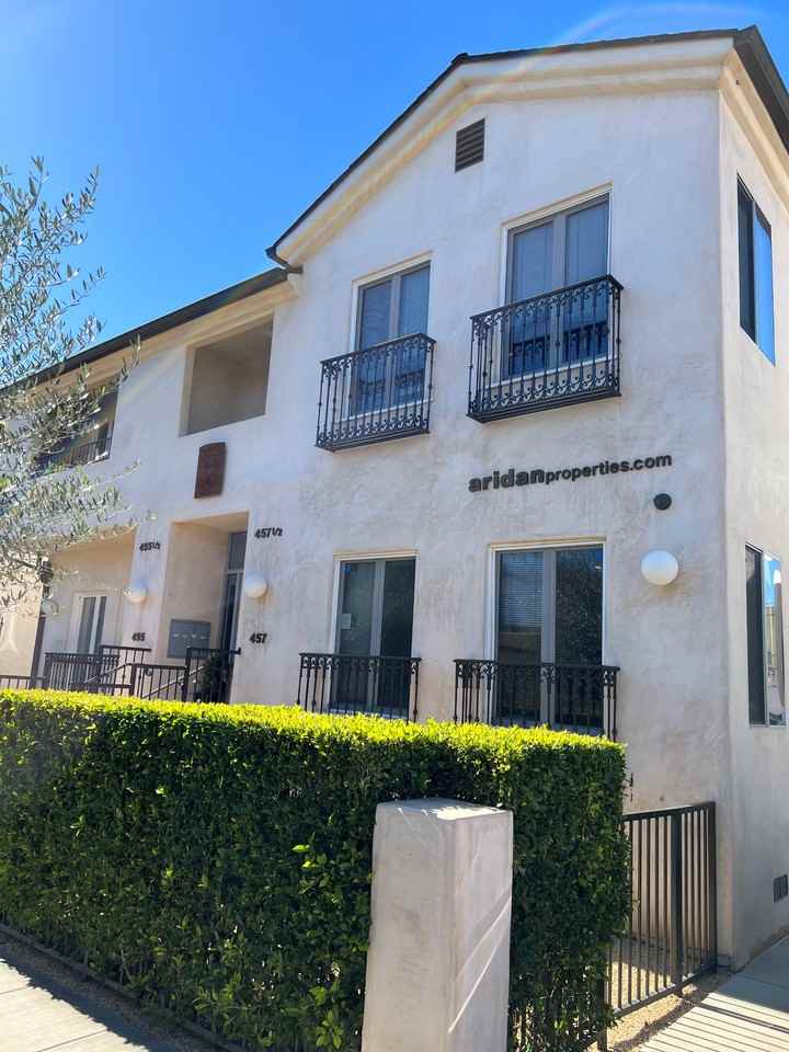 457 N Spaulding Ave #2 - Photo 4 of 28