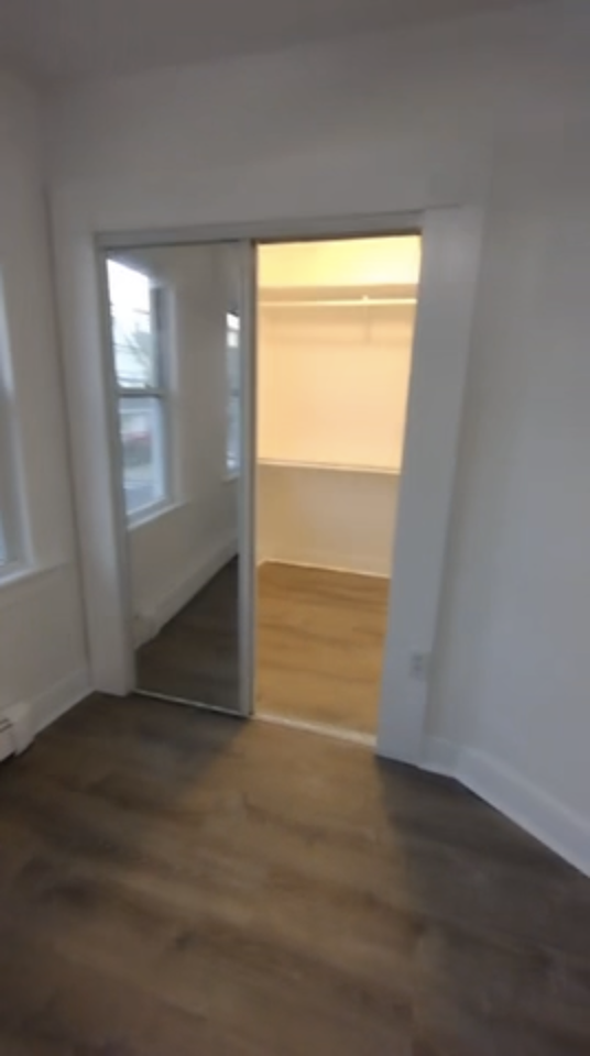 1325 Pembroke St #2ndFL - Photo 5 of 9