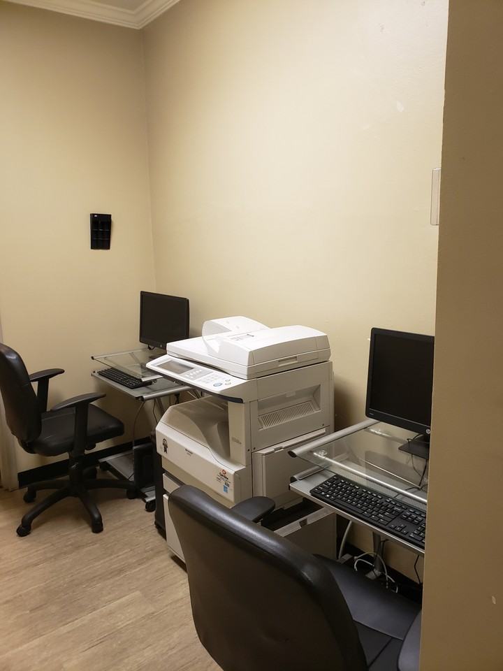 5027 Northcrest Dr #3-5076 - Photo 3 of 12