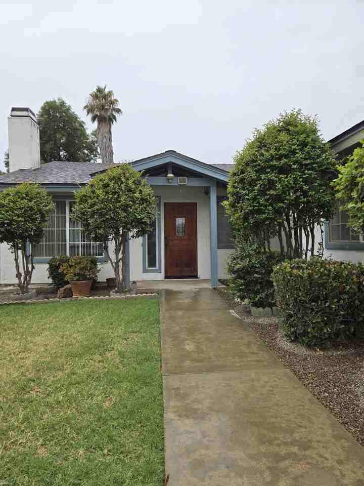 2030 Indian Pl #NA - Photo 2 of 16