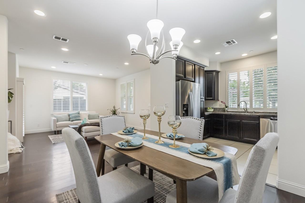 18431 Emerald Ln #NA - Photo 2 of 24