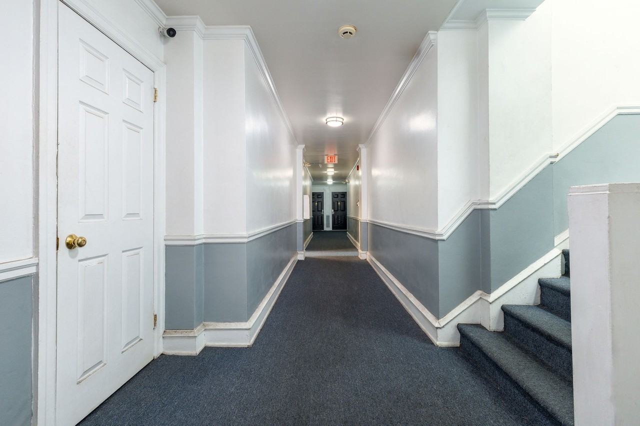 The Lancaster - Photo 7 of 29