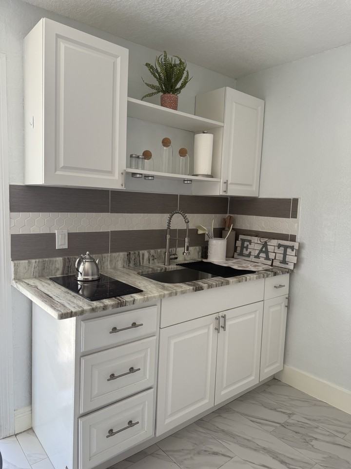 105 20th St Ne #A - Photo 6 of 14