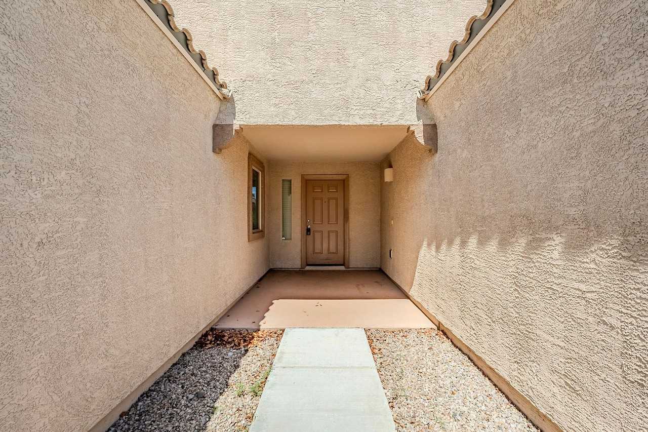 5202 W Spring Willow Ct - Photo 3 of 50