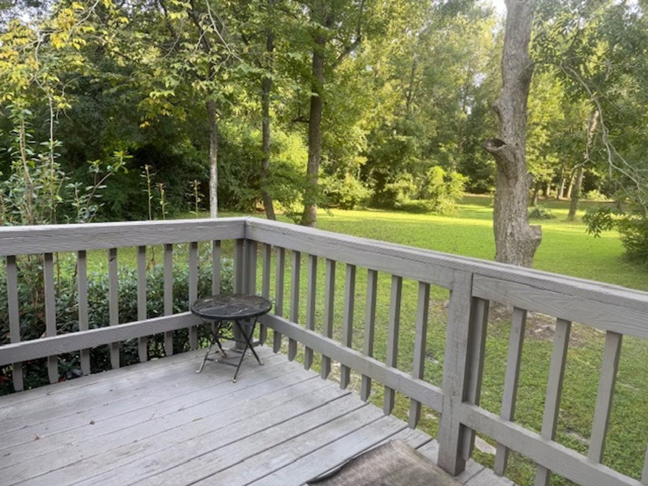 311 E Bridgers St - Photo 3 of 25