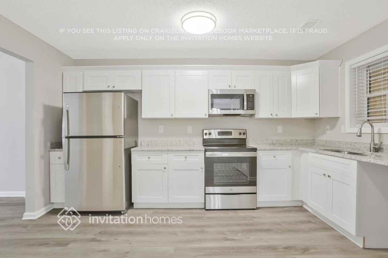 3785 Cypress Pointe Dr - Photo 7 of 21