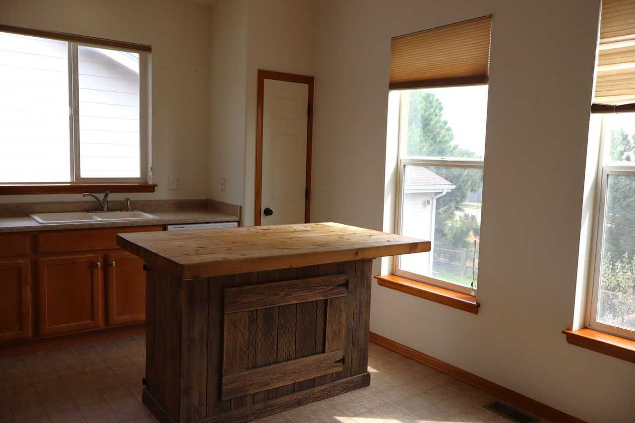 2808 Outrigger Way - Photo 4 of 22