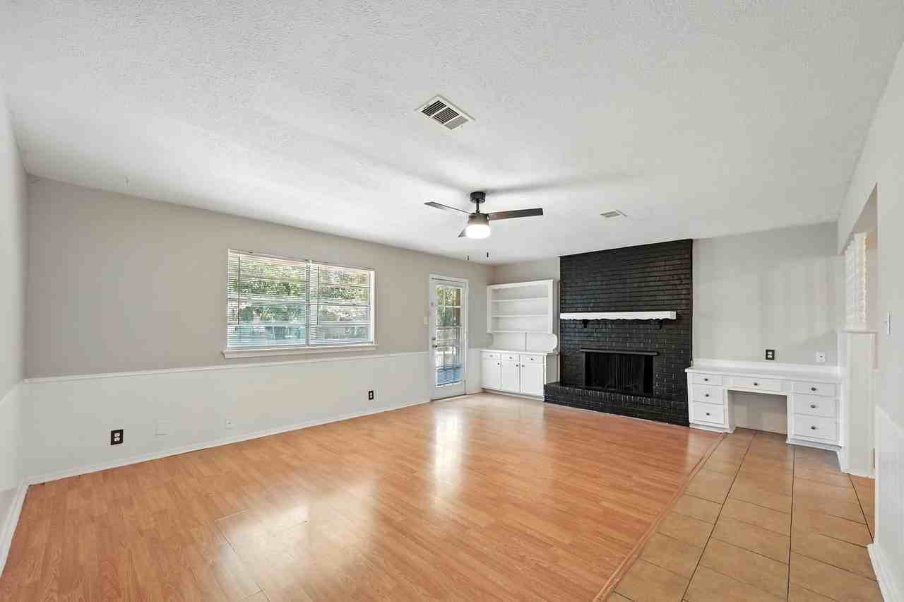 107 Belden Cir - Photo 2 of 16