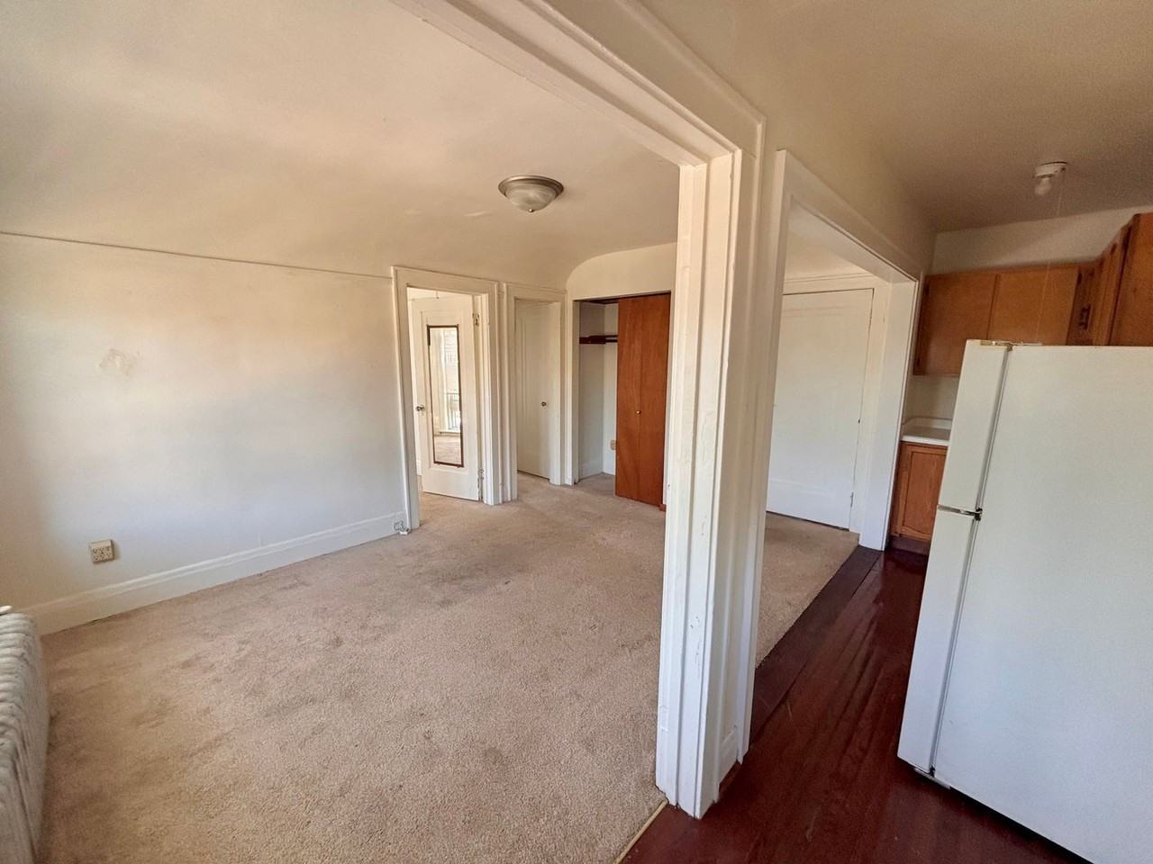 1345 Astor - Photo 2 of 20