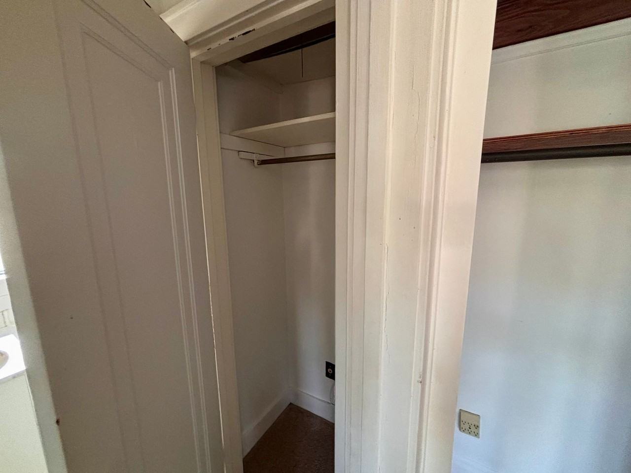 1345 Astor - Photo 7 of 20