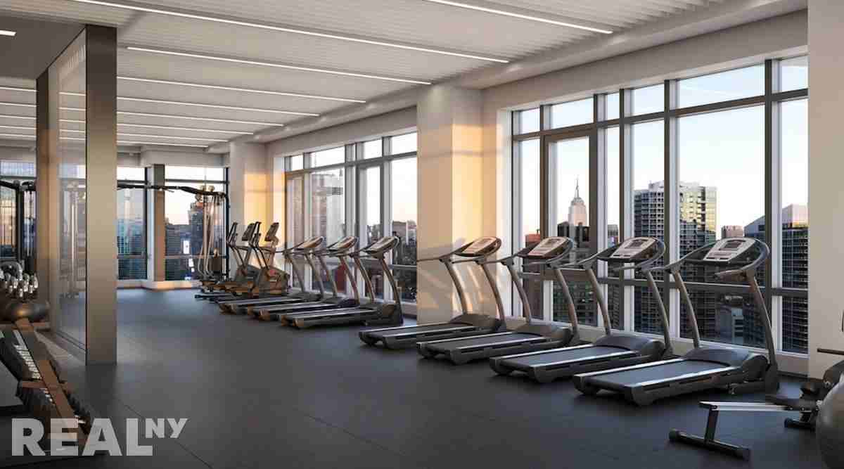 W 38th St #5107 - Photo 2 of 12