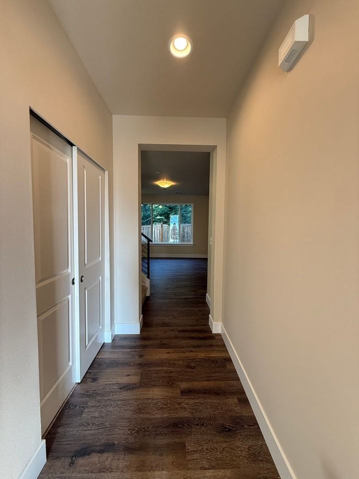 418 204th St Sw - Photo 2 of 39