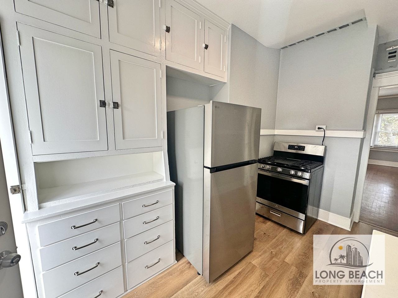 238 Gaviota Avenue - Photo 4 of 10