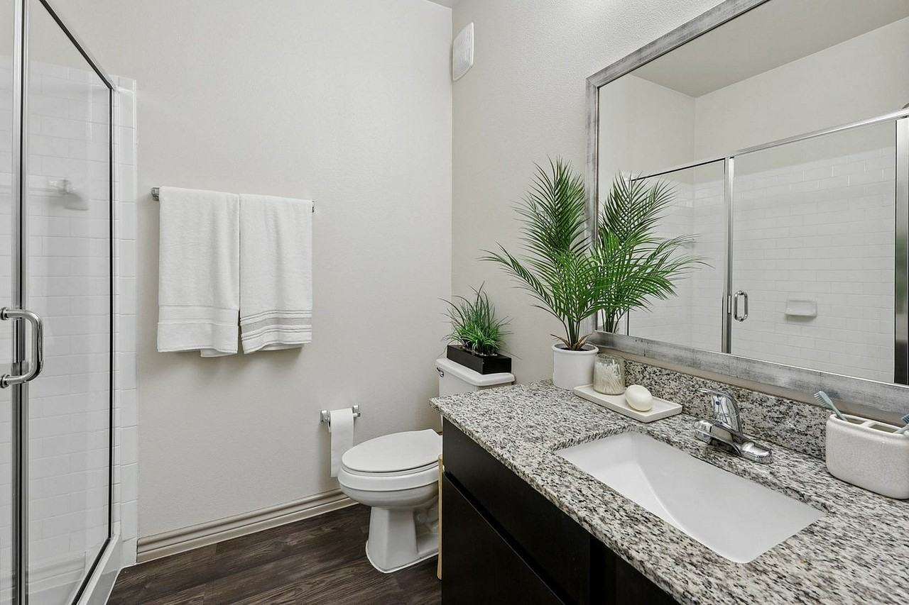 Highline Apartments - Photo 5 of 35