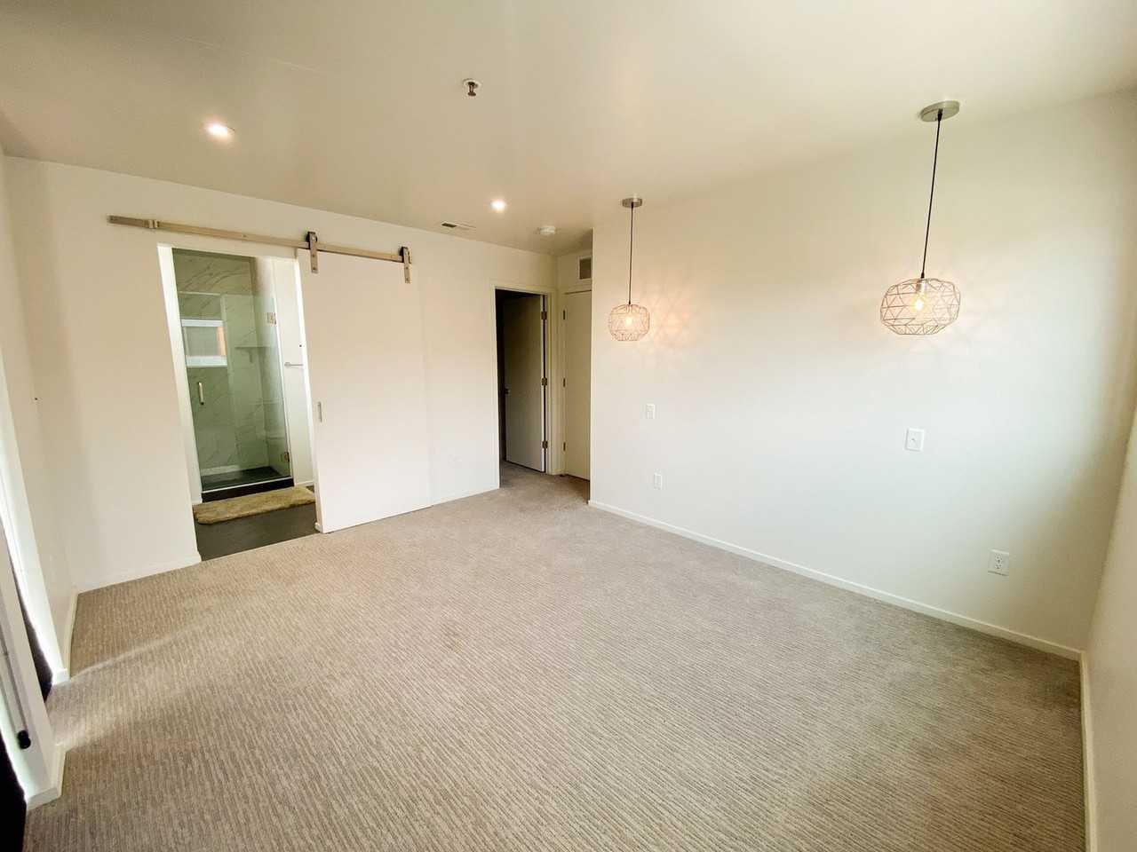 15 E Kensington Ave - Photo 2 of 21