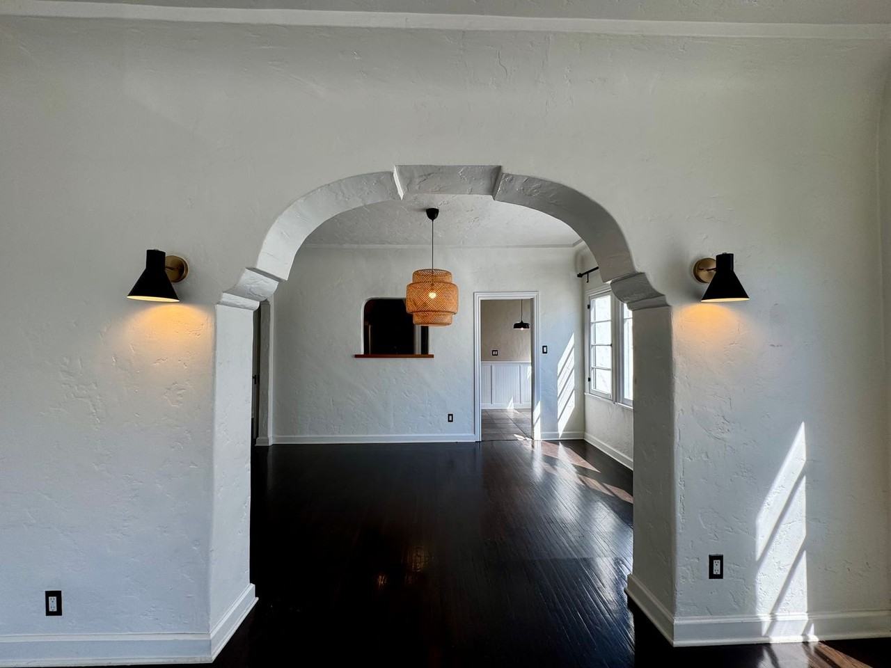 454 1/2 N Stanley Ave - Photo 7 of 18
