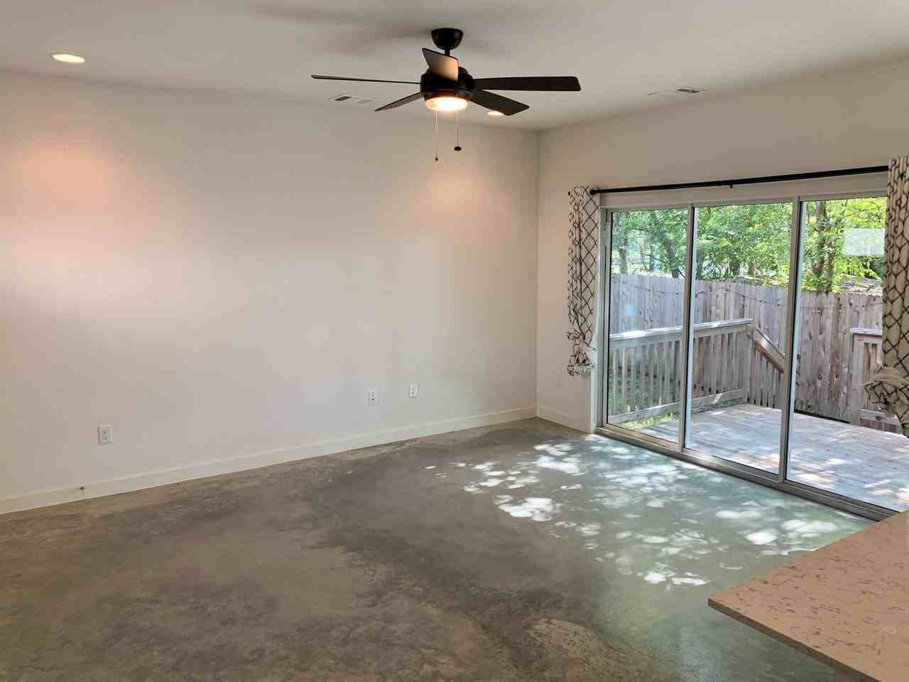 5205 Samuel Huston Avenue #B - Photo 6 of 28