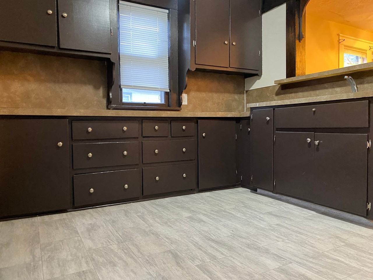 2335 North 65th Avenue - Photo 6 of 18