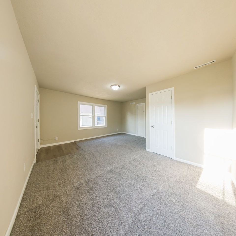 1250 E 27th St - Photo 2 of 21