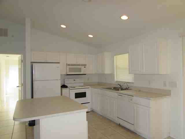 1238 Denver St E - Photo 2 of 5