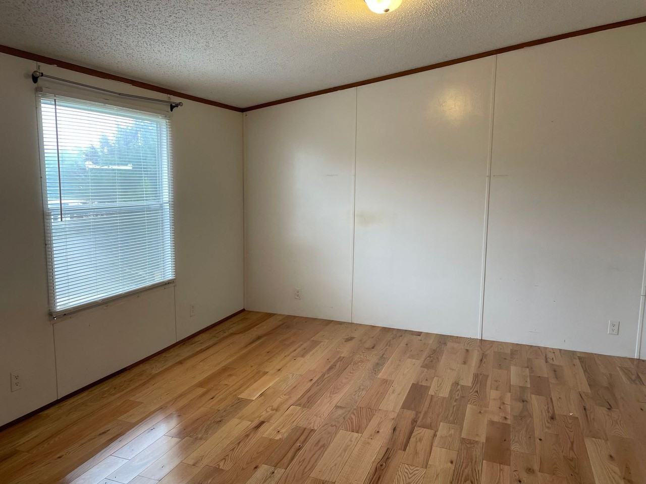 102 102 Shelby Street - Photo 4 of 16