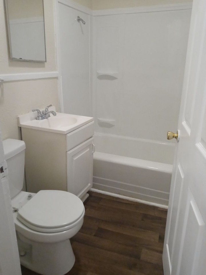 4321 W 16th St - Photo 2 of 19