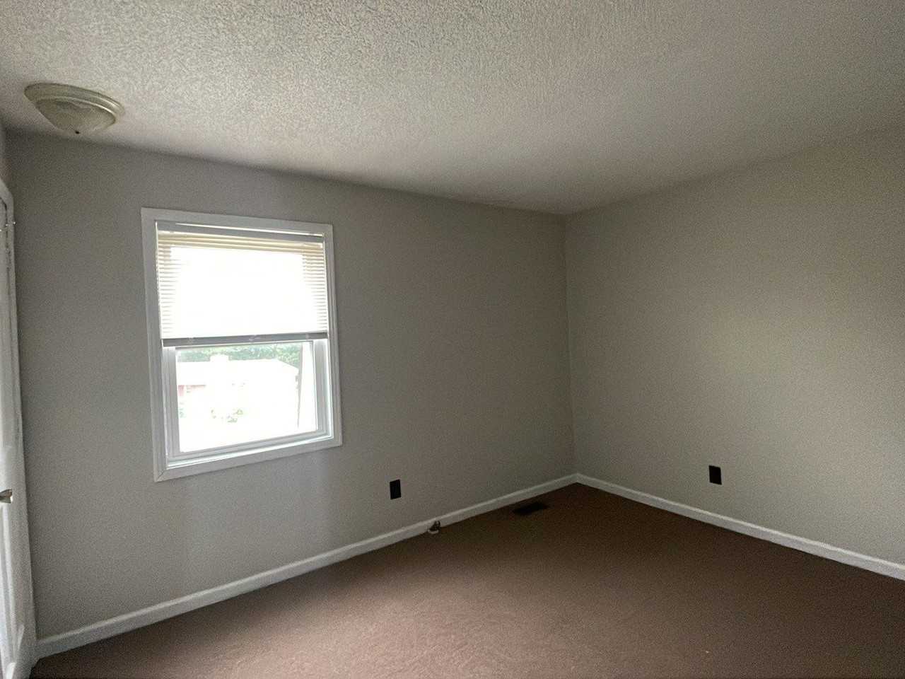 203 North Electra Street - Photo 6 of 8