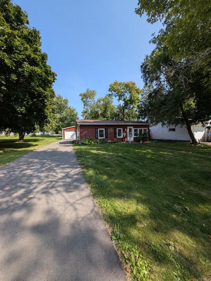 728 N 6th Ave - Photo 2 of 20