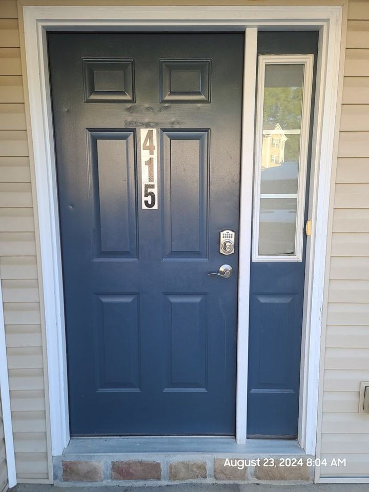 415 Viewpoint Way - Photo 2 of 45