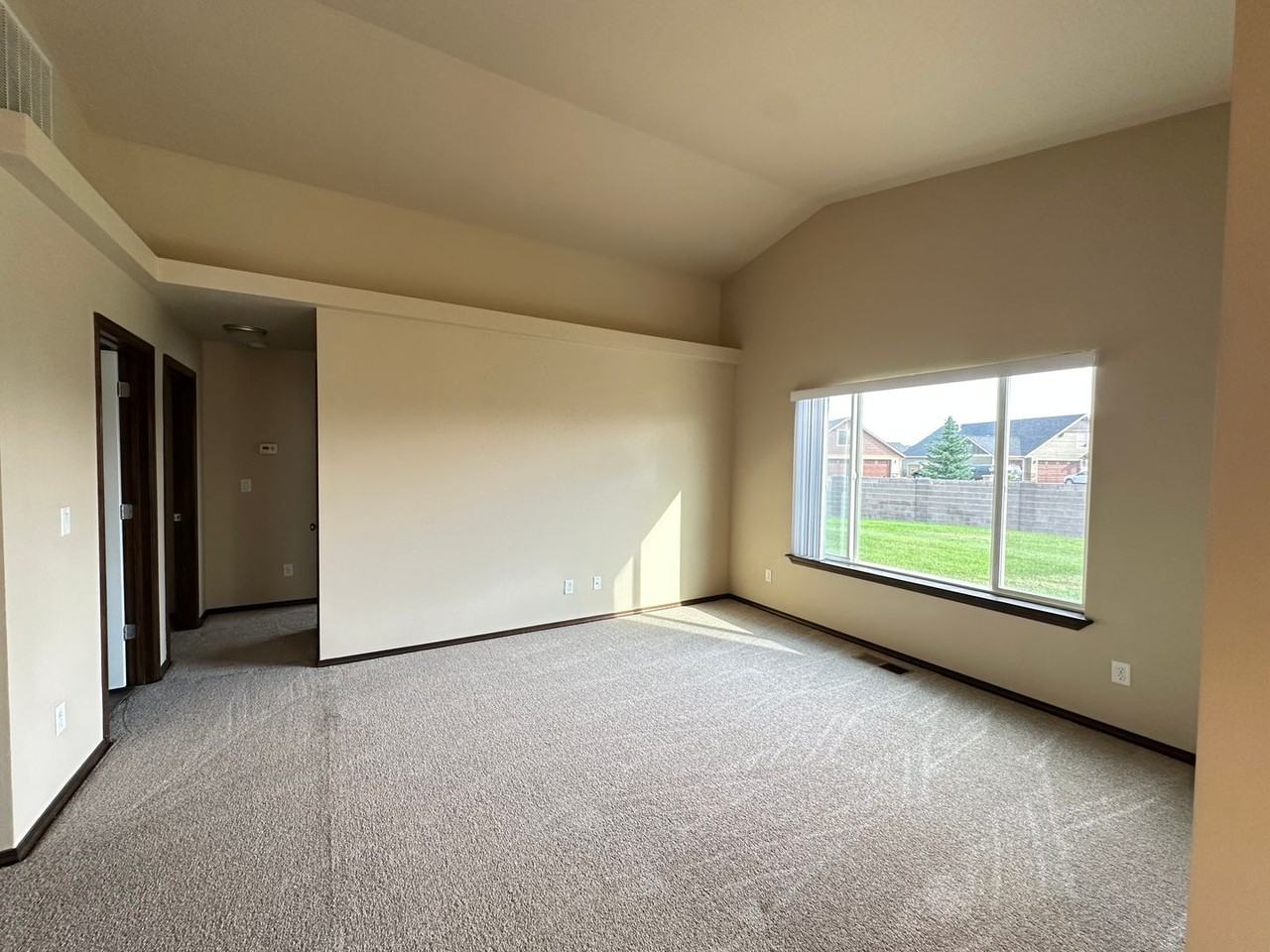 7810 W Kayak Ct - Photo 6 of 15